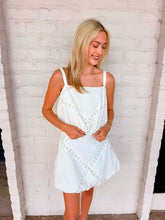 Load image into Gallery viewer, Escape To Paris White Set