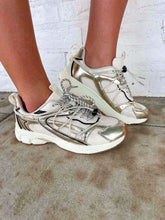 Load image into Gallery viewer, Kinsley 1 Beige &amp; Gold Sneaker