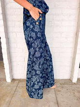Load image into Gallery viewer, Fancy Taste Jacquard Denim Pant