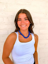 Load image into Gallery viewer, Resin Round Blue Necklace
