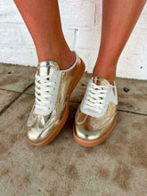 Load image into Gallery viewer, Modern 17 Gold Slip On Sneaker
