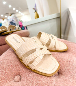 News Nude Sandal