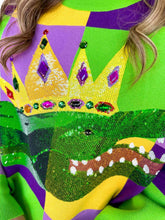 Load image into Gallery viewer, Queen Of Sparkles Mardi Gras Checkered Alligator Queen Sweater