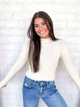 Load image into Gallery viewer, Advance Forward Cream Top