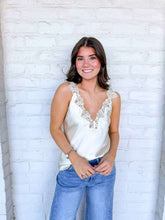 Load image into Gallery viewer, Beautifully Detailed Champagne Lace Cami Top