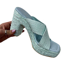 Load image into Gallery viewer, Caravan Aqua Heel