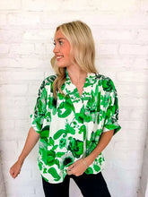 Load image into Gallery viewer, Paisley Print Floral Green Top