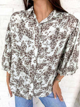 Load image into Gallery viewer, Things To Do Leopard Gray Mix Top