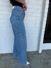 Load image into Gallery viewer, Sweet Like You Super High Rise Wide Barrel Jean