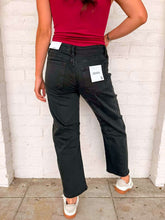 Load image into Gallery viewer, The Hero Black Barrel Denim Jeans