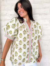 Load image into Gallery viewer, Season In Bloom Cream Top