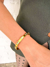 Load image into Gallery viewer, Crystal Clear Baguette Stone Bangle