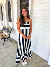 Load image into Gallery viewer, Hearing The News Black Dress