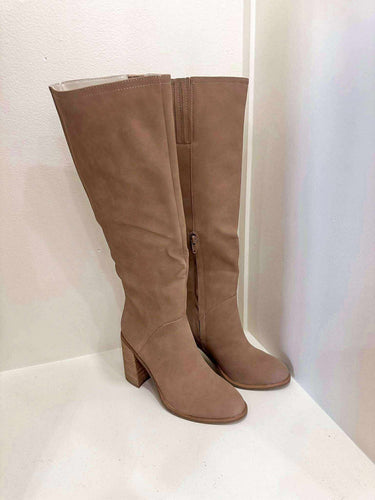 Latte Shiloh Cedar Wood Boot