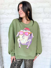 Load image into Gallery viewer, Queen Of Sparkles Green
FRIENDS™ Metallic &amp; Sequin Turkey with Sunglasses Sweatshirt