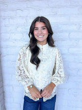 Load image into Gallery viewer, The Instant Favorite Cream Top