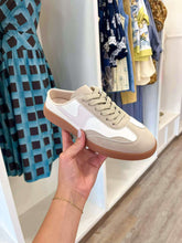 Load image into Gallery viewer, Modern 17 Ivory Slip On Sneaker