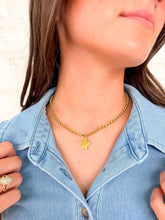 Load image into Gallery viewer, Gold Star Link Chain Necklace