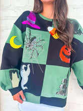 Load image into Gallery viewer, Queen Of Sparkles Black &amp; Green Checkered Halloween Icon