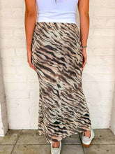 Load image into Gallery viewer, Sweet Escape Printed Mesh Skirt