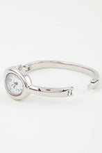 Load image into Gallery viewer, Oval Dial Bangle Watch