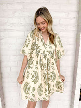 Load image into Gallery viewer, Vineyard View Printed Sage Dress