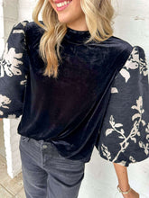 Load image into Gallery viewer, THML Velvet Hours Black Top