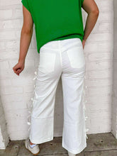 Load image into Gallery viewer, Seeing Bows White Denim Pants