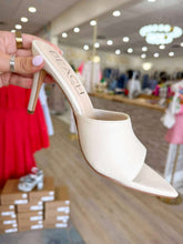 Load image into Gallery viewer, The Jupiter Ivory Heel