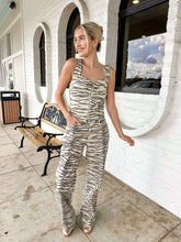 Load image into Gallery viewer, Move On Tiger Print Pants