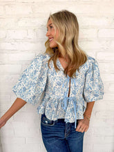 Load image into Gallery viewer, Perfect Peplum Floral Top