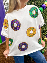 Load image into Gallery viewer, Queen Of King Cake White Top