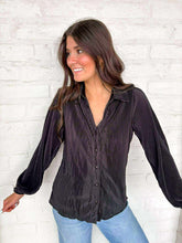 Load image into Gallery viewer, Hello There Black Top