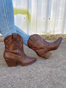 Blazing Brown Boot