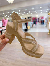 Load image into Gallery viewer, The Adelaide Natural Platform Heel