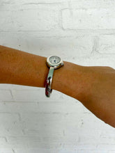 Load image into Gallery viewer, Oval Dial Bangle Watch