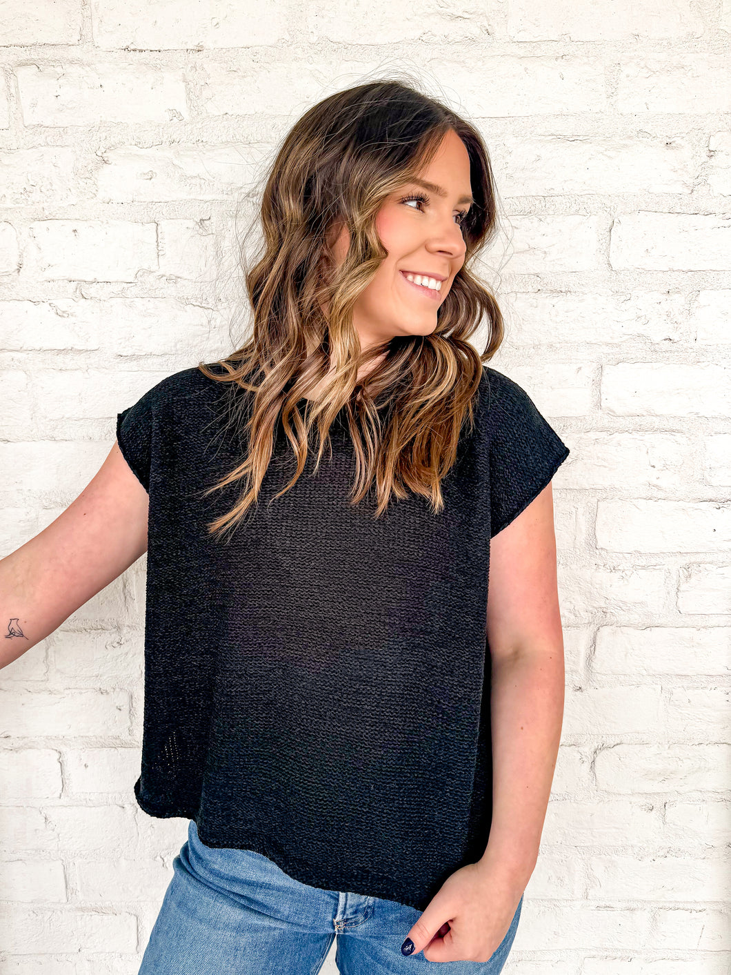 Essential Ease Black Top