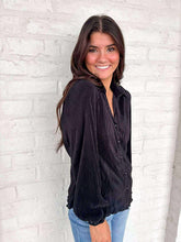 Load image into Gallery viewer, Hello There Black Top