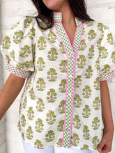 Load image into Gallery viewer, Season In Bloom Cream Top