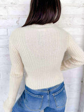 Load image into Gallery viewer, Advance Forward Cream Top