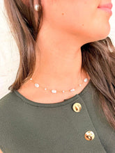 Load image into Gallery viewer, Delicate Pearl Station Chain