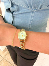 Load image into Gallery viewer, Oval Face Link Chain Bracelet Watch