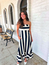 Load image into Gallery viewer, Hearing The News Black Dress