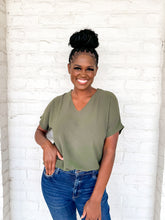 Load image into Gallery viewer, Feeling Pretty Top Olive