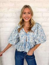 Load image into Gallery viewer, Perfect Peplum Floral Top