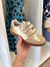 Load image into Gallery viewer, Moral 32 Gold Velcro Sneaker