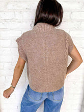 Load image into Gallery viewer, Notice Me Oatmeal Top