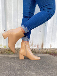 Ultra Camel Boot