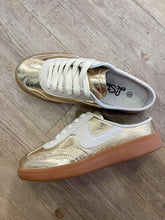 Load image into Gallery viewer, Modern 17 Gold Slip On Sneaker
