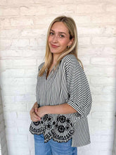 Load image into Gallery viewer, Fall Essential Black Top